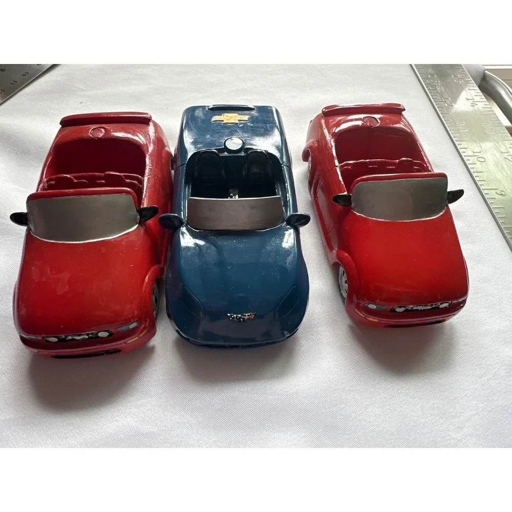 Bobble‎ Dobbles Vintage Ford Mustang Chevrolet Corvette Car Figurine Set of 3.